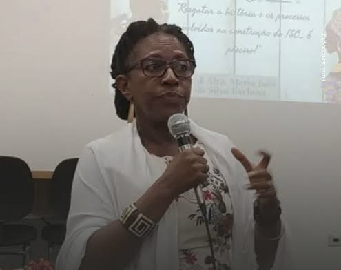 Prefeito de Cuiabá expulsa Doutora em Saúde Pública por usar pronome todes